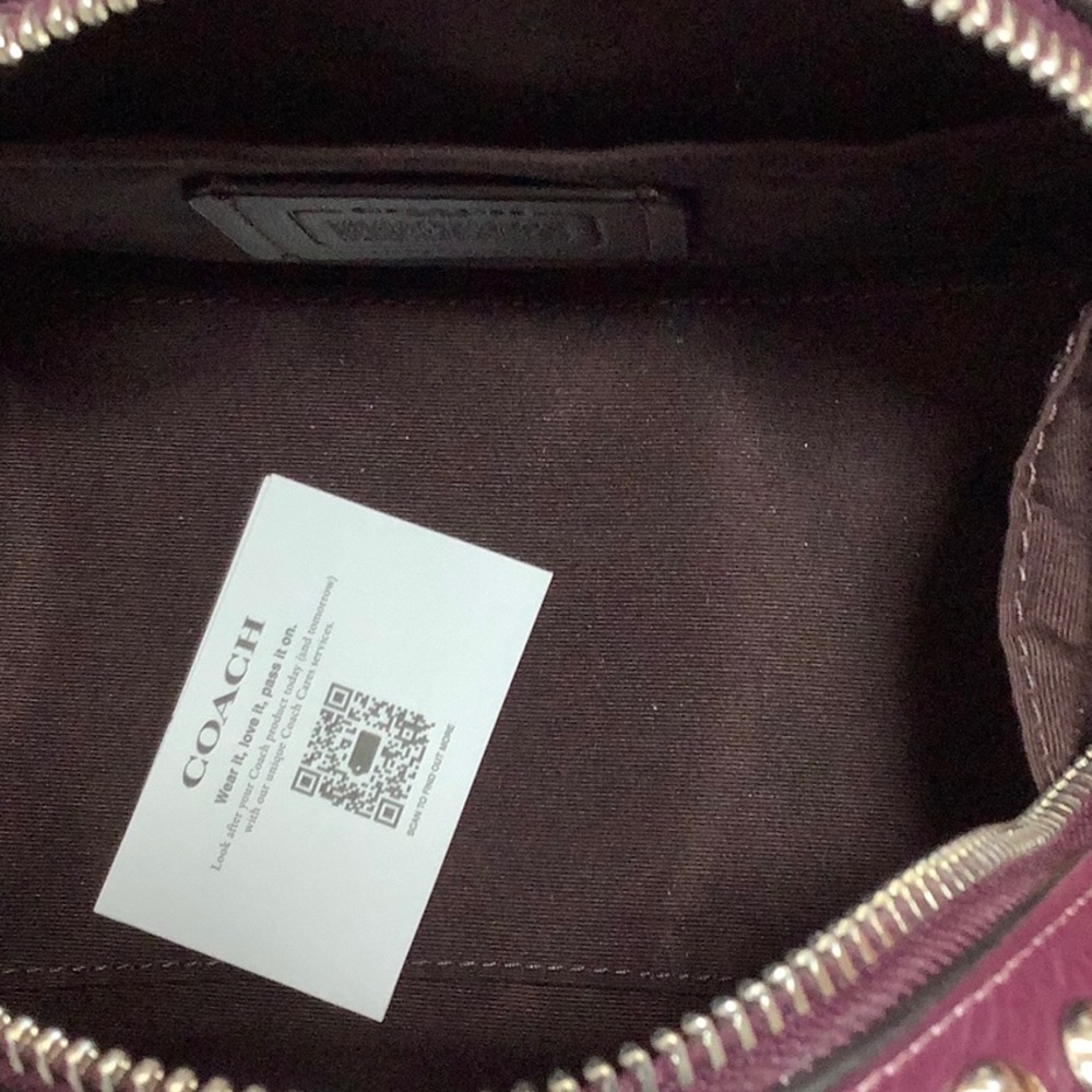 NWT Coach Sydney Satchel Deep Berry Max Riveted Pebble Leather Refined - Picture 4 of 4